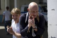 Кадр Курьер из "Рая"