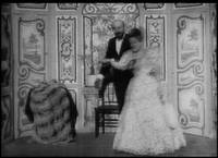 Кадр Исчезновение дамы в театре Робера Удена