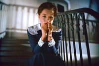 Кадр Девушки в униформе