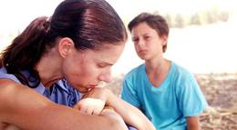 Кадр из фильма "Безумная земля" - 2