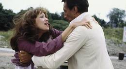 Кадр из фильма "Последнее объятие" - 1