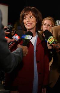 Кадр Малкольм в центре внимания