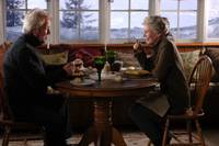 Кадр Вдали от нее