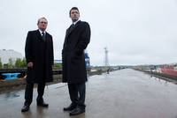 Кадр В компании мужчин