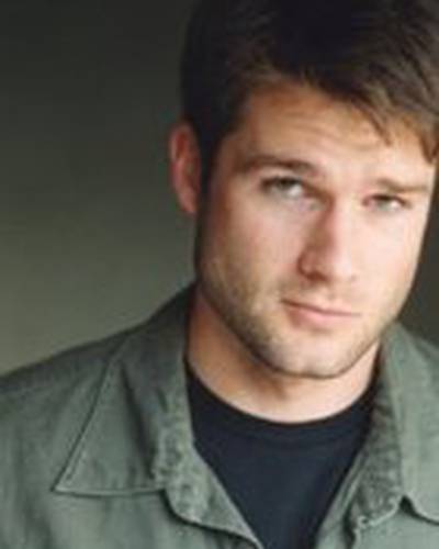 Адам Фуллилов фото