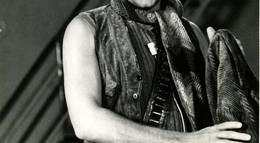 Кадр из фильма "Гений, два земляка и птенчик" - 2