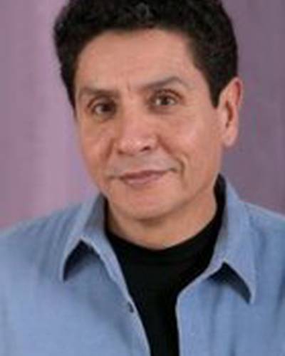 Роберт Коваррубиас фото