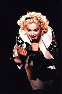 Кадр В постели с Мадонной