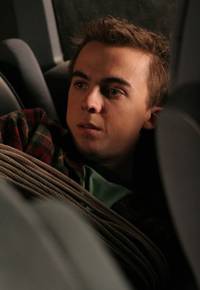 Кадр Малкольм в центре внимания