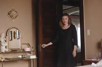 Кадр Старикам тут не место