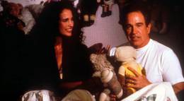 Кадр из фильма "Город и деревня" - 2