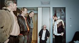 Кадр из фильма "Довольно добрый человек" - 1