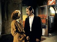 Кадр Тени в раю