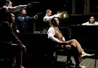 Кадр Пусть летят пули