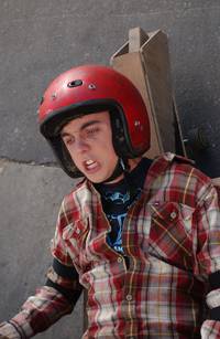 Кадр Малкольм в центре внимания