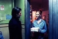 Кадр С широко закрытыми глазами