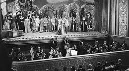 Кадр из фильма "Красные орхидеи" - 2