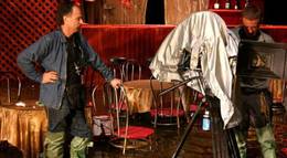 Кадр из фильма "Гадкие лебеди" - 2