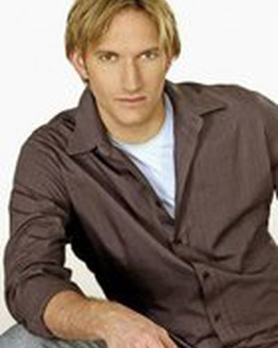 Роберт Лайонс фото