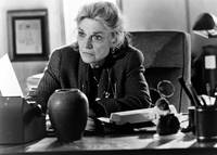 Кадр Мистер Джонс