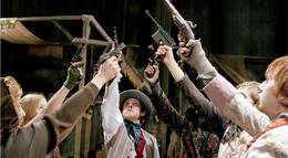 Кадр из фильма "Дорогая Венди" - 2