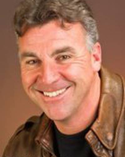 Дэн Моусли фото