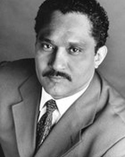 Альберто Васкес фото