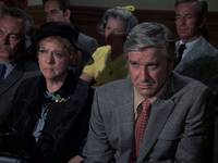 Кадр Коломбо: Леди ждет