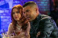 Кадр Красные браслеты 