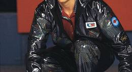 Кадр из фильма "Парни с метлами" - 2