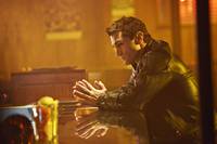 Кадр Быть человеком