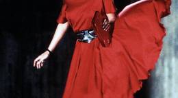 Кадр из фильма "Женщина в красном" - 2