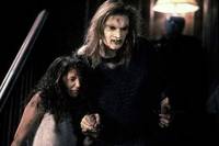 Кадр Люди под лестницей