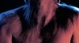 Кадр из фильма "Вой" - 2