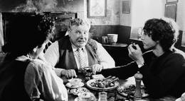 Кадр из фильма "Уитнэйл и Я" - 1