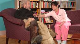 Кадр из фильма "Вдали от нее" - 2