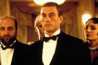 Кадр Легионер