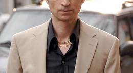 Кадр из фильма "Живой товар" - 2