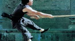 Кадр из фильма "Новый яростный кулак" - 1