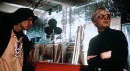 Кадр из фильма "Я стреляла в Энди Уорхола" - 2