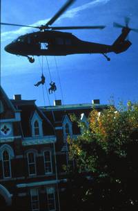 Кадр Игрушечные солдатики