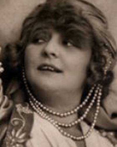 Миа Май фото