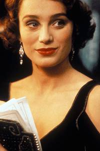 Кадр Пригоршня праха