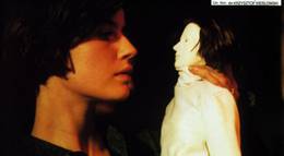 Кадр из фильма "Двойная жизнь Вероники" - 2