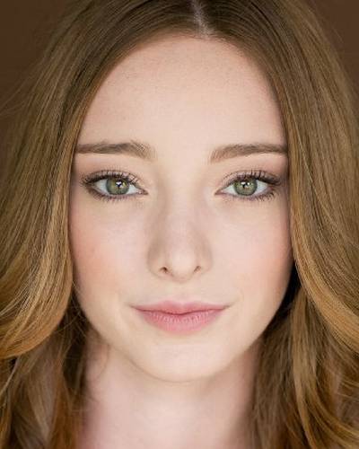 Эмма Дюмон фото