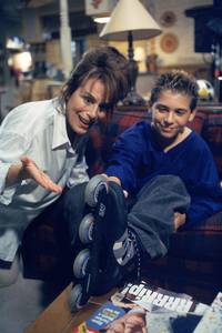 Кадр Малкольм в центре внимания