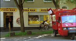 Кадр из фильма "Пингвин Амундсен" - 2