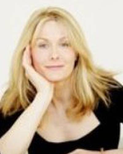 Стефани Кэри фото