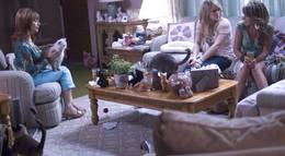 Кадр из фильма "Реальные девчонки" - 2