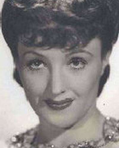 Кей Линэкер фото